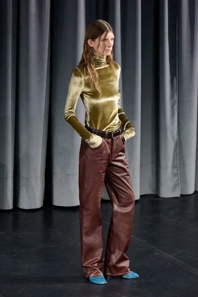 Look 46